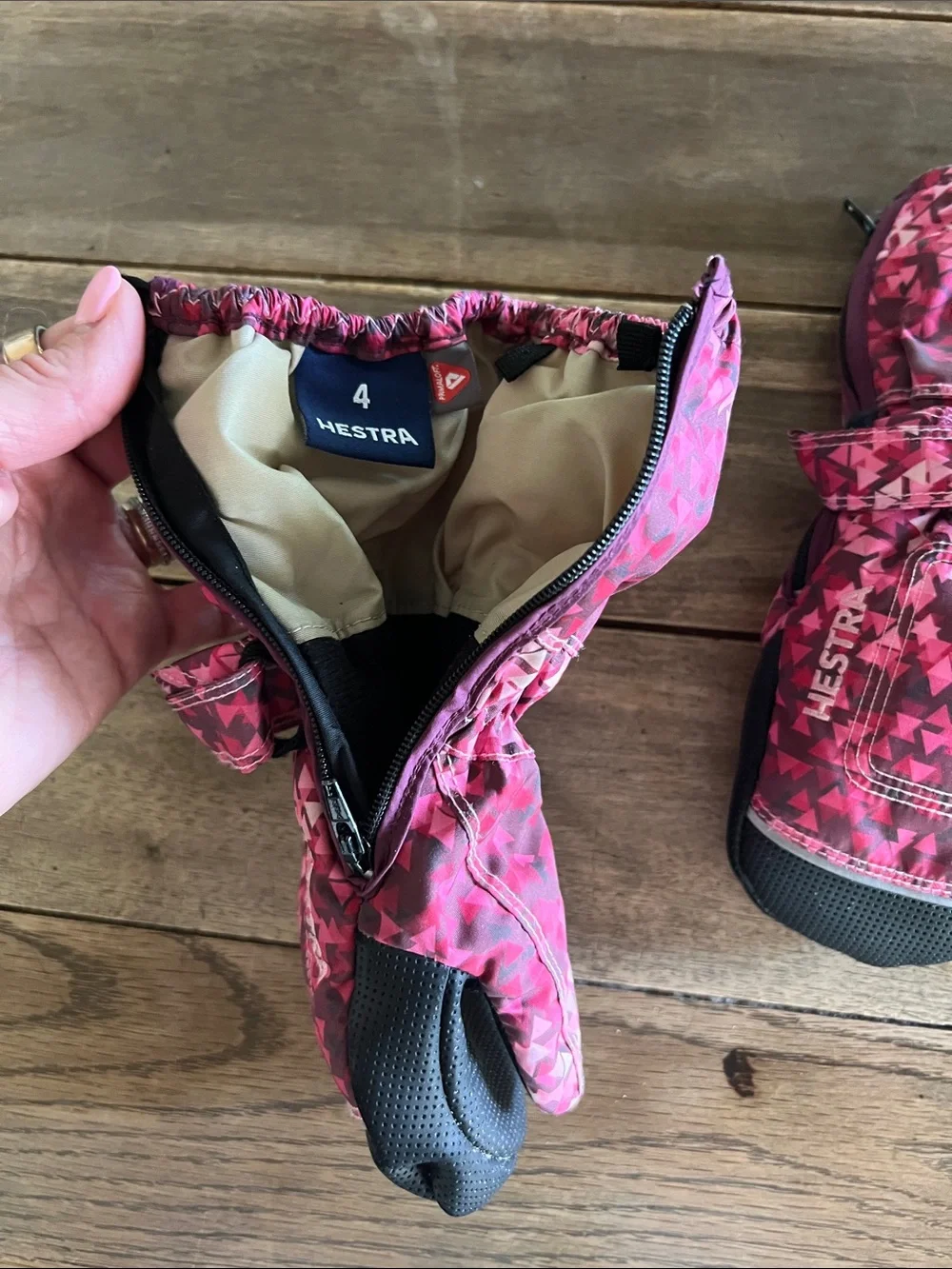 Kids Hestra Mittens